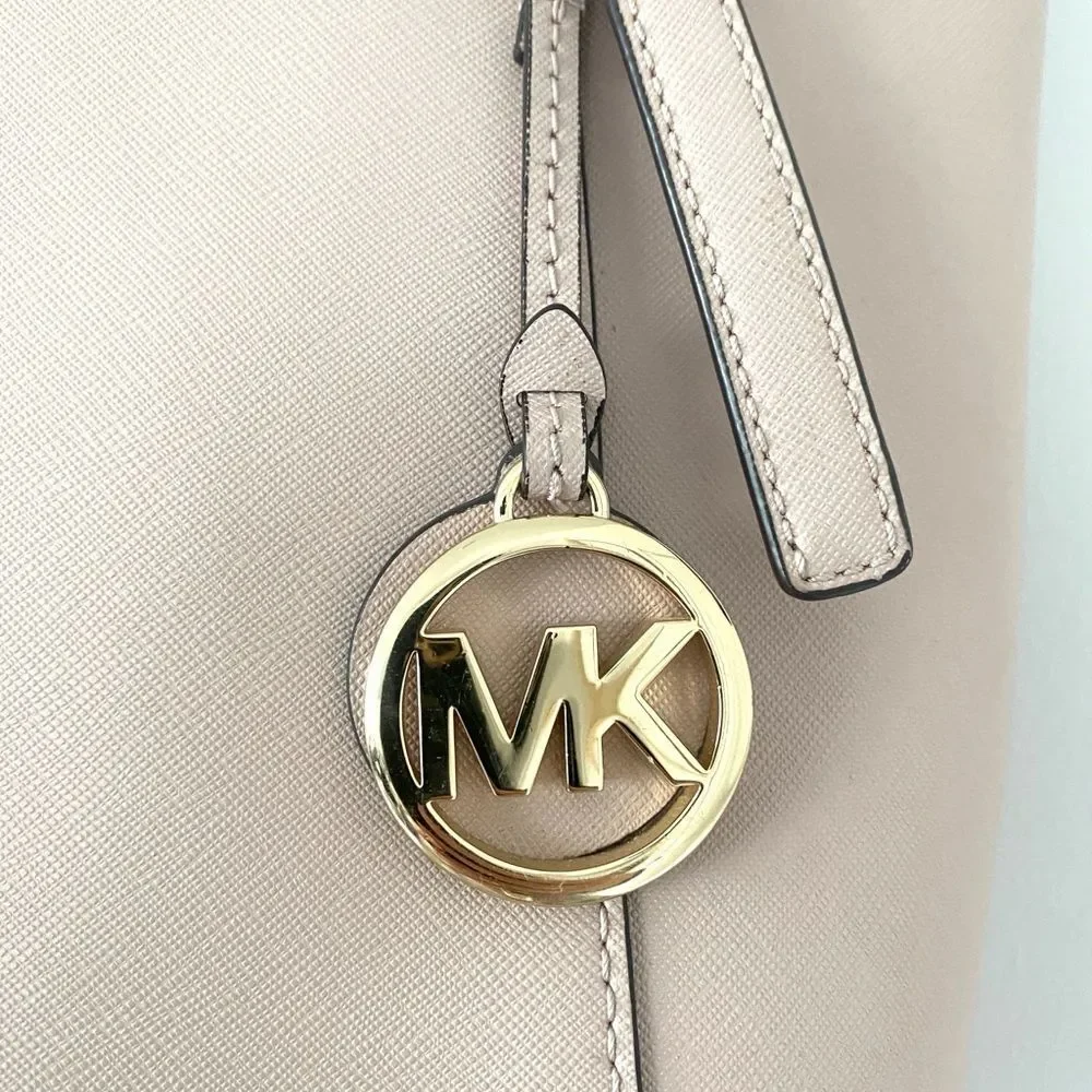 Michael Kors Voyager Large Saffiano Leather Top-Zip Tote Bag light pink/blush
